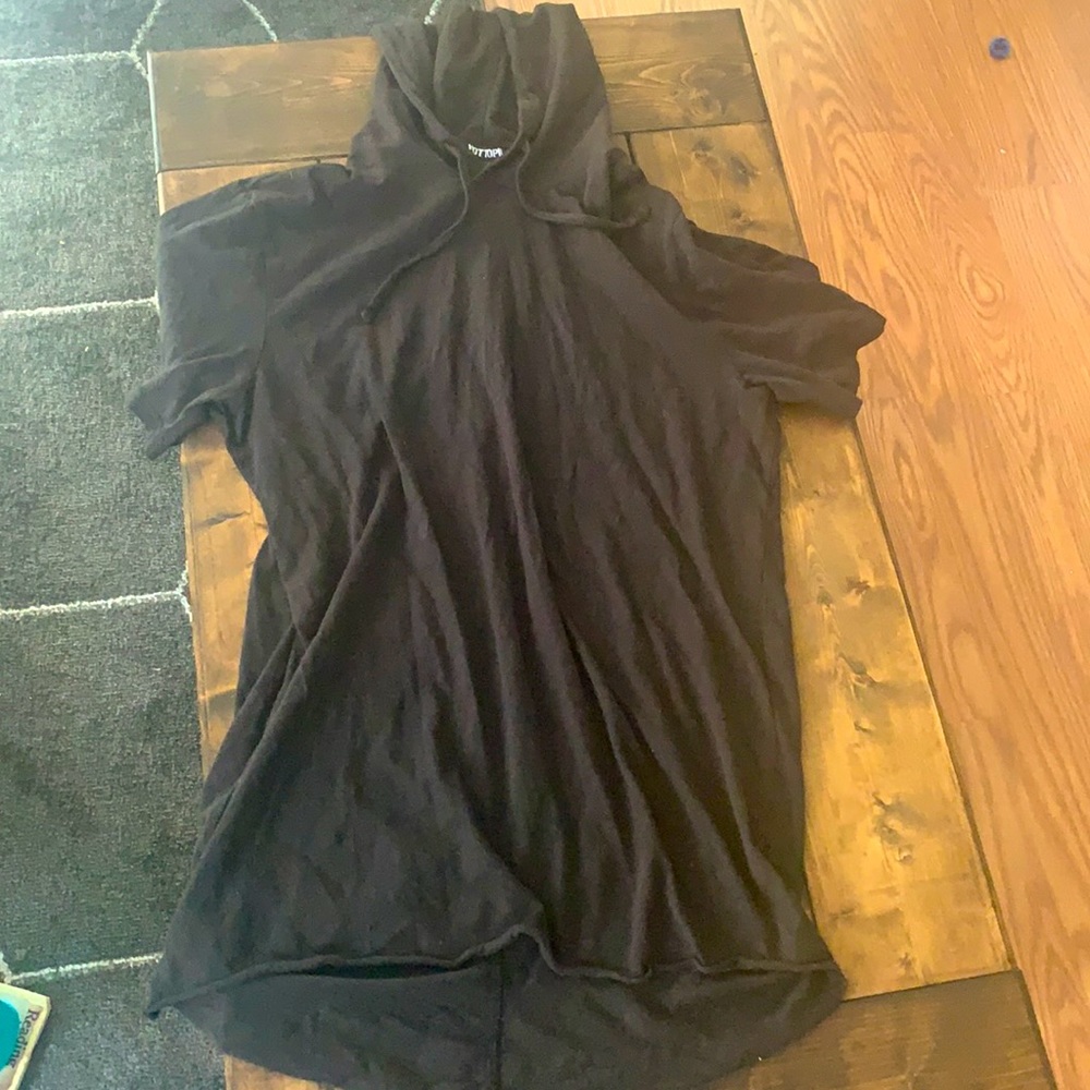 Short sleeve long shirt with hood
